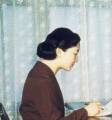 美智子さんのヘア 殿下のヘアをお直し Remmikkiのブログ