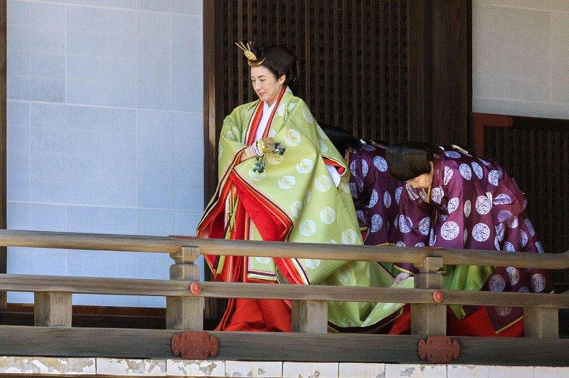 remmikkiのブログ : 徳仁天皇と雅子さん 宮中三殿に「期日奉告の儀」