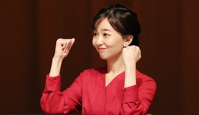 princess-kako-anayi-red-dress-1