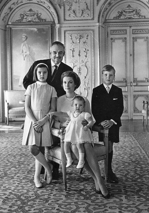 400px-Famiglia_reale_del_Principato_di_Monaco_(1966)