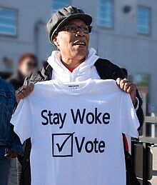 Marcia_Fudge_with_Stay_Woke_Vote_t-shirt_in_2018