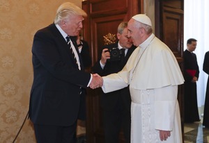 Trump_Pope_visit_AP