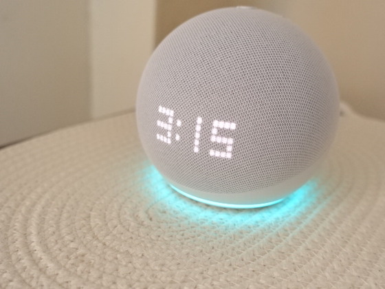 Echo Dot with clock