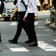 年収が高くてもおじさんだと結婚はムリ！結婚市場の現実