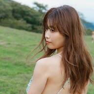 ABEMAの西澤由夏アナ、初水着写真集の限定版がヤバい！