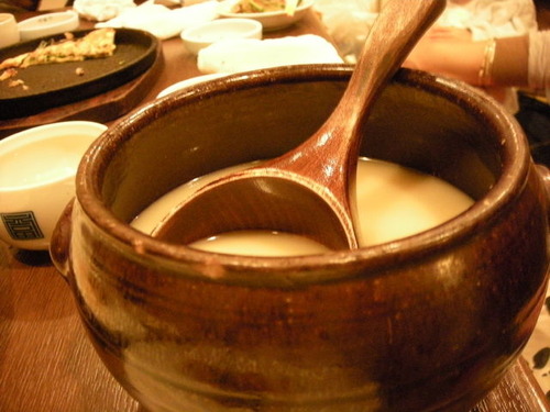 27705993_1075900360_115large