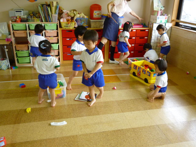 お母さんごっこ 帝塚山教室 蓮美幼児学園のブログ お母さんごっこ 帝塚山教室 蓮美幼児学園のブログ