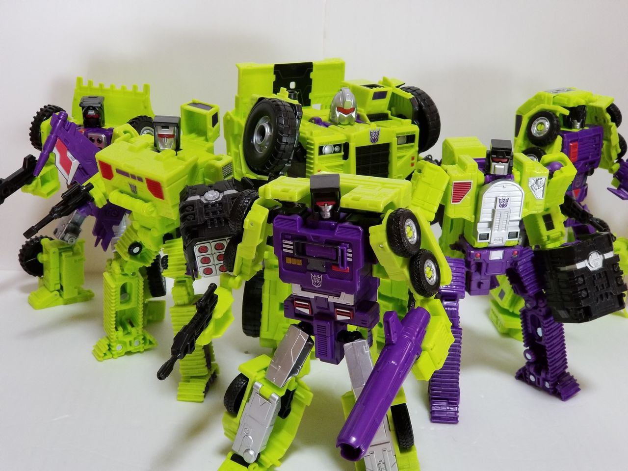 トランスフォーマー ユナイトウォリアーズ UW-04 デバスター & DNA ついに発売！】合体兵士 デバスター ユナイトウォリアーズ UW-04