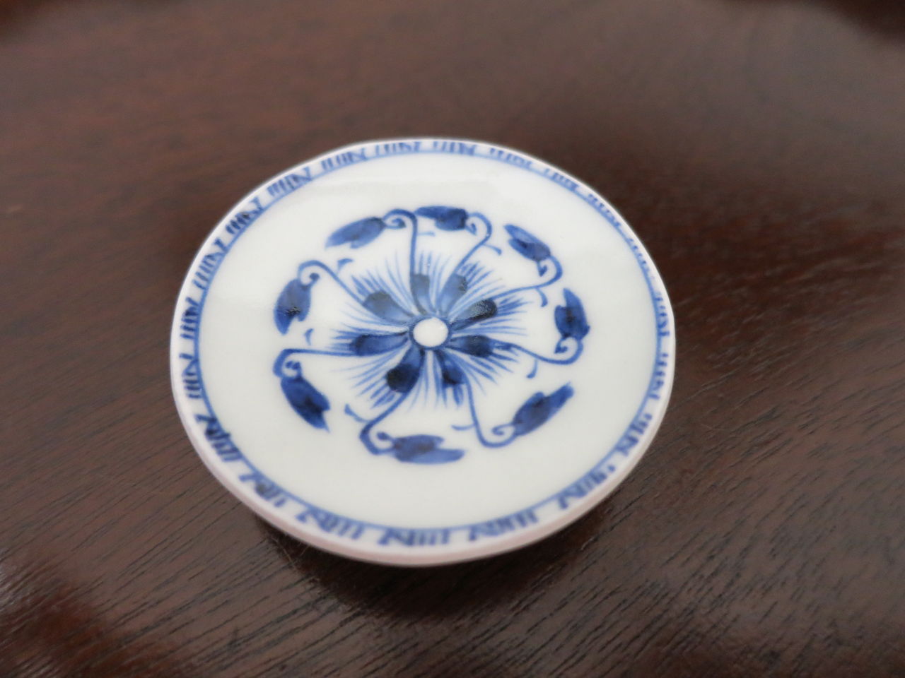 お皿の見込み絵の豆皿を楽しむ れんこんのちょっとした楽しみ