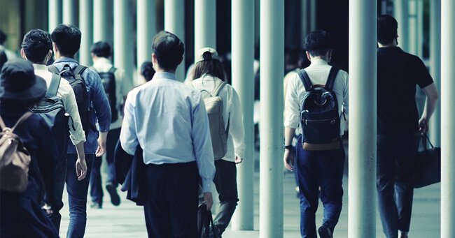 迫る人手不足！384万人の労働力不足とその影響とは