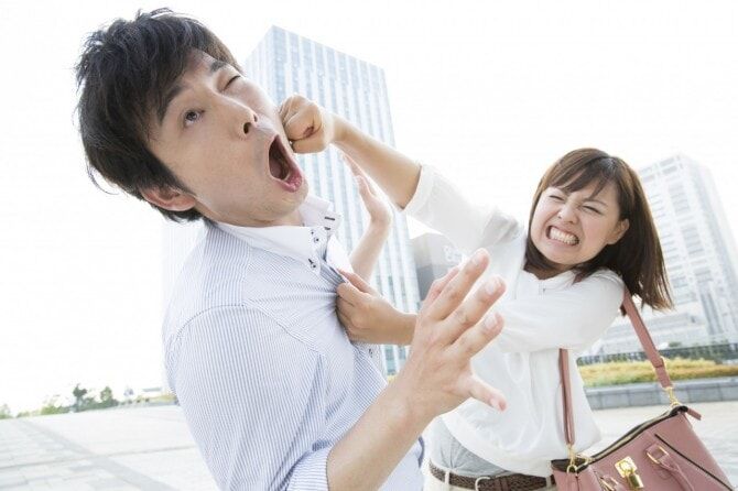 女「何で怒ってるかわかる！？！！」俺「うーん、わかんない」女「もういい！！！」←どうしたらいい？