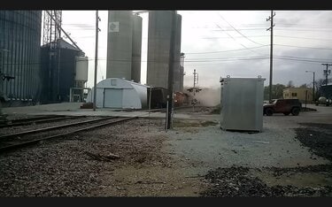 米国の17歳撮り鉄ユーチューバーが〝クレイジーな映像〟を求め列車を脱線させる　「動画あり」