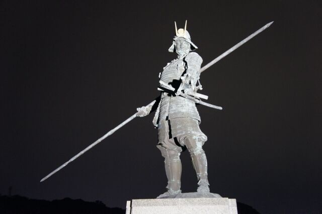 創作ちゃんねる ファンタジー世界では剣がメインウェポンだが槍のほうがいいのはこれで明らか 創作ちゃんねる