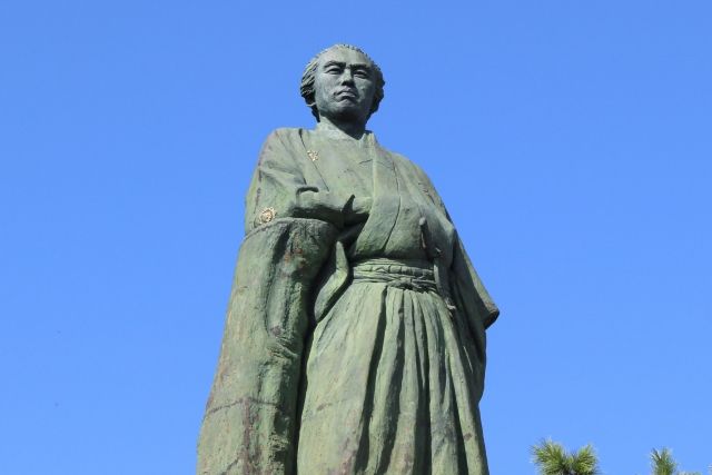 創作ちゃんねる 歴史系の小説で歴史上の偉人たちや領主層と主人公が早々に接触するのが納得いかん 創作ちゃんねる