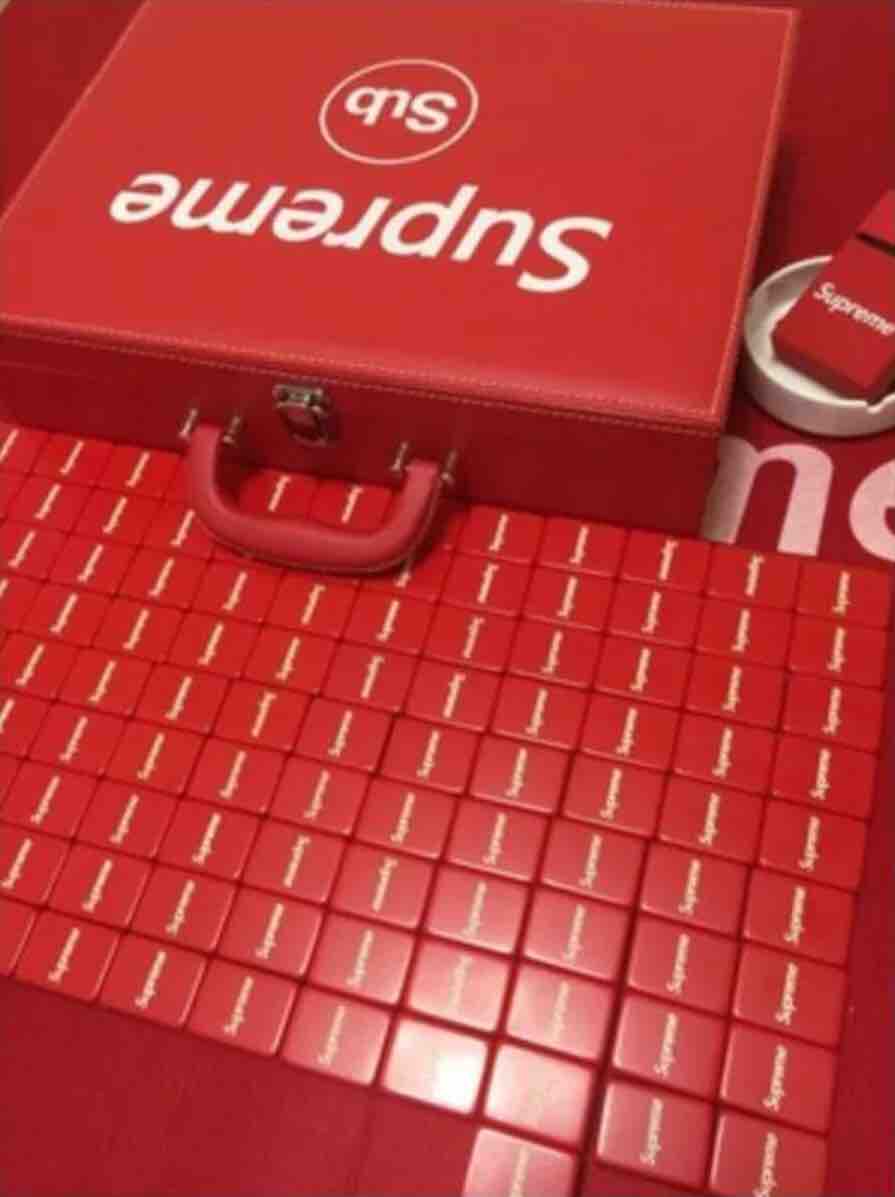 ノベルティ Supreme 麻雀牌 玩物潮志 偽物ブランド In The World 世界中の偽物をレビュー ノベルティ Supreme 麻雀牌 玩物潮志 偽物ブランド In The World 世界中の偽物をレビュー