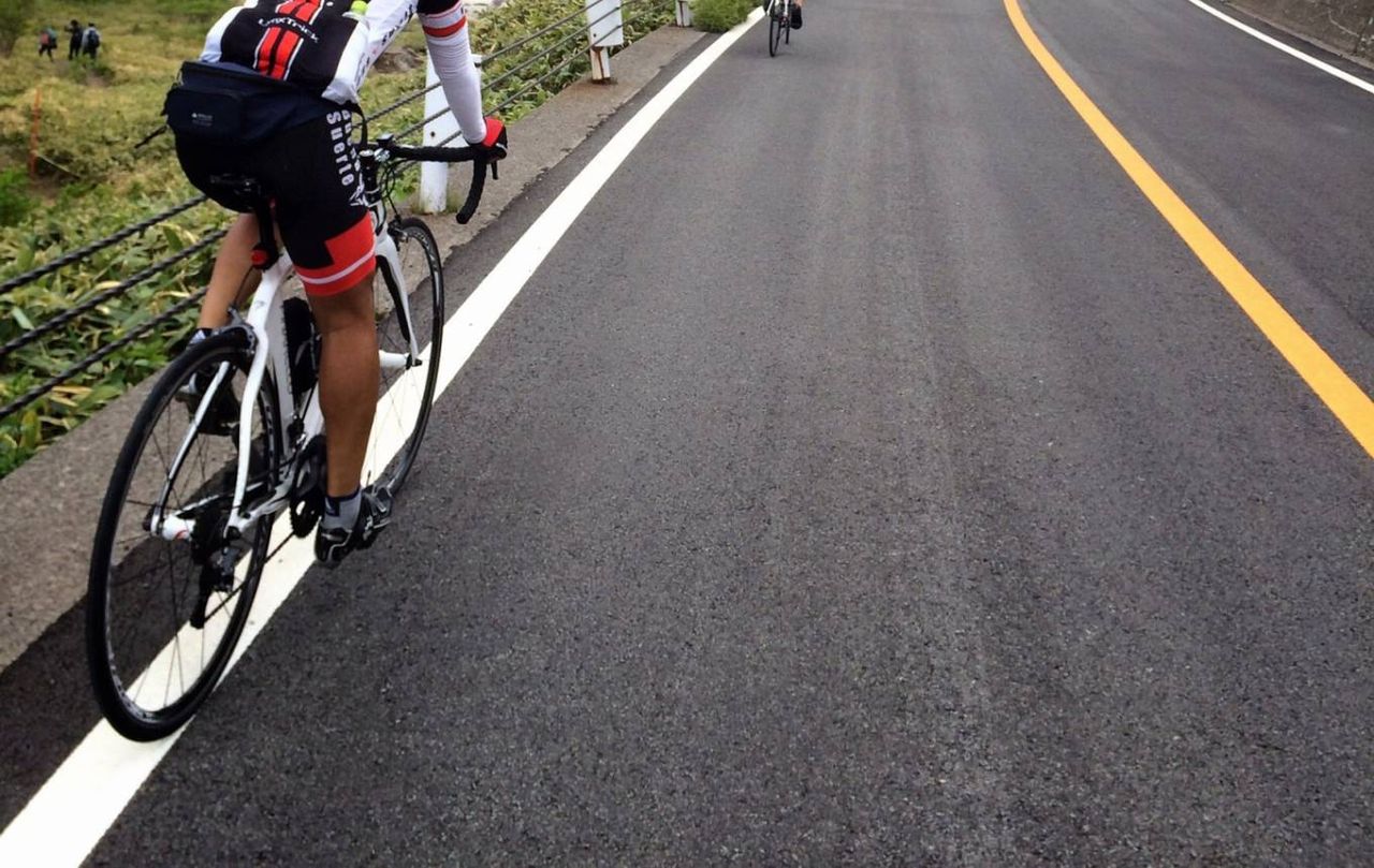 交差点 自転車