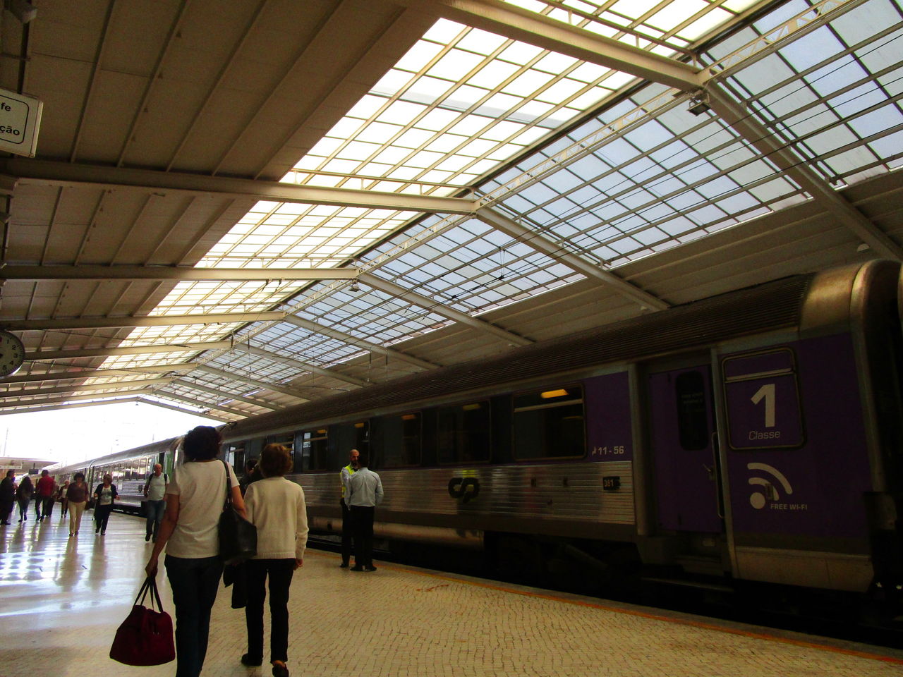 リスボンからポルトへ鉄道で移動 10年先には リスボンからポルトへ鉄道で移動 10年先には