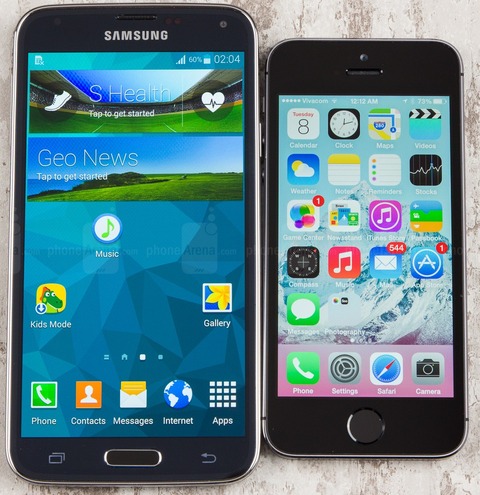 Galaxy-S5 vs iPhone-5s
