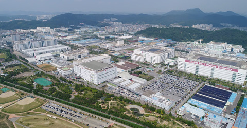 R2GLCPGE4BD4LN5PIPDIZMWILA