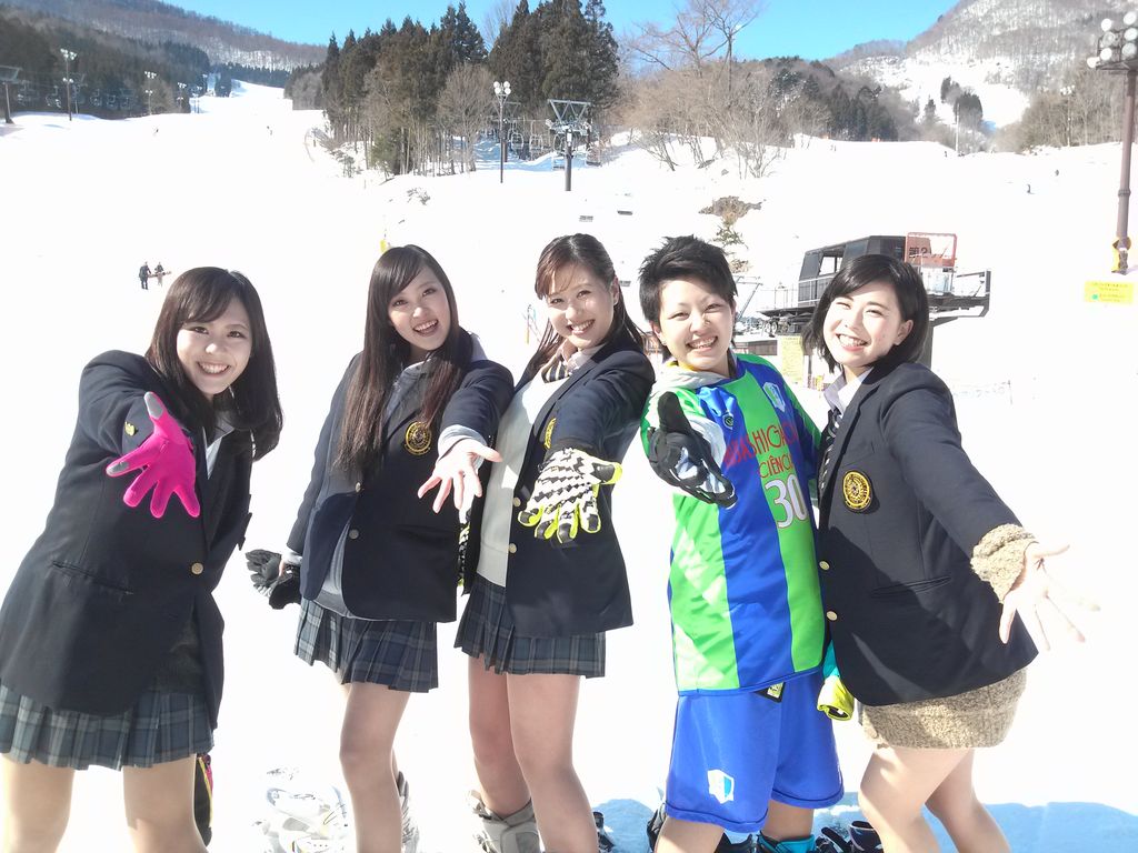 アイドル発見 ノルン スノーボードスクール
