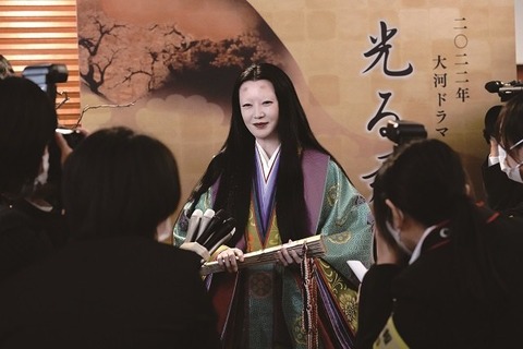 film_image_base64-71062