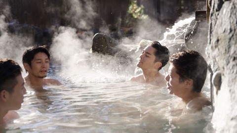 20220813-OHT1I51239-L