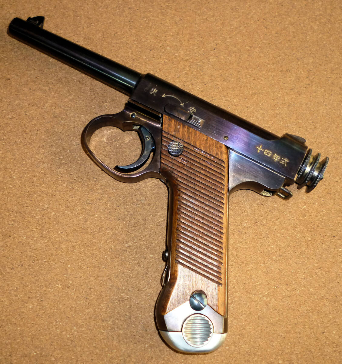 アドベン 日活コルト 無稼働文鎮 金属製 資料付き 稼働部なし 検