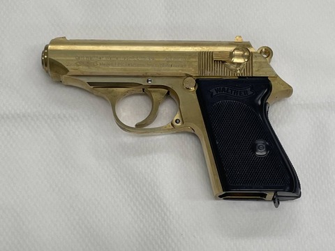 ZEKE ワルサーPPK : フルメタル番長