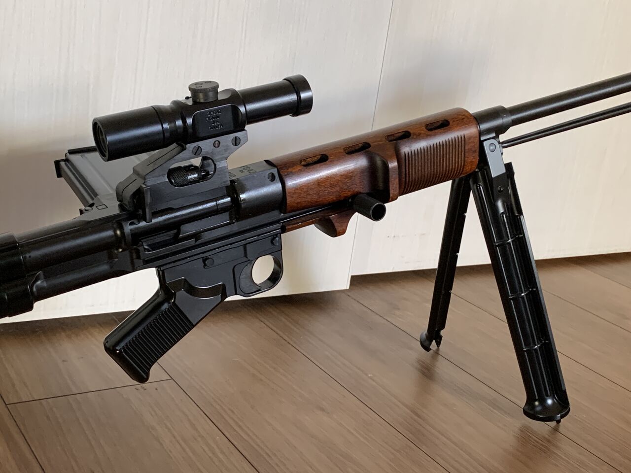 裏話：松栄 ショウエイ FG42前期 ZFG42スコープ付き : フルメタル番長