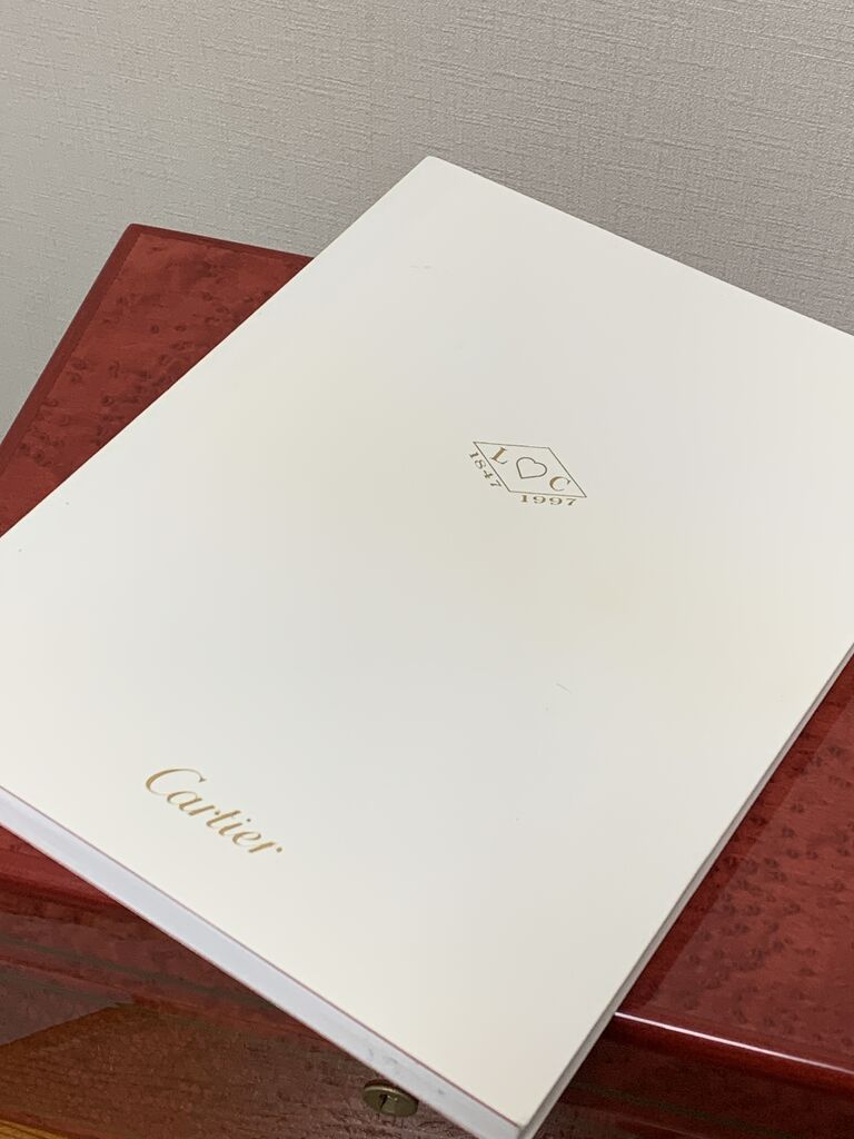 買った赤い箱～カルティエ150周年カエデ材ジュエリーボックス