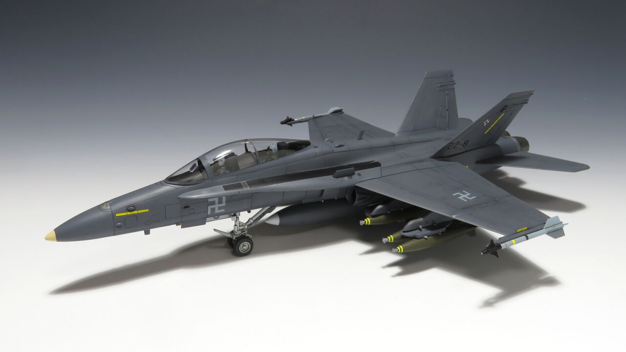 1/72 F/A-18C ホーネット Amazon | ハセガワ 1/72 アメリカ海軍 F/A-18C ホーネット