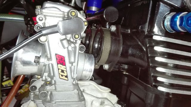 ZRX1100 FCR39→FCR39キャブレター交換① : こちらヒューストン