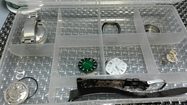 コバタケファームの自給日記 水没した腕時計を復活させる