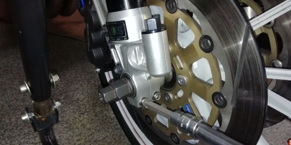 zrx1100 97年 純正 TOKICO キャリパー 左右