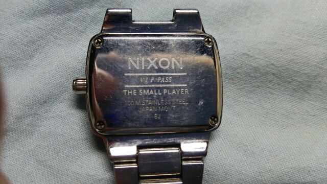 Nixon 腕時計 修理 こちらヒューストン