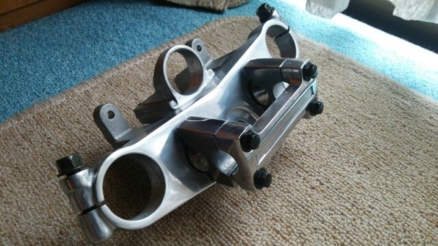 2輪アントライオン製 トップブリッジ トップブリッジ - antlion(アントライオン) | バイクパーツ通販 Webike