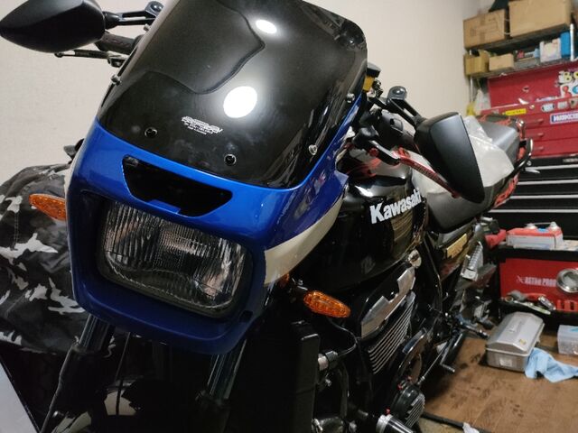 ZRX1100 ヘッドライトルーバー外さず車検通す方法思いついた ZRX1100 ヘッドライトルーバー外さず車検通す方法思いついた