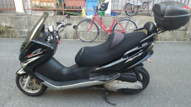 なにわ旧車部品交換会 灼熱 こちらヒューストン