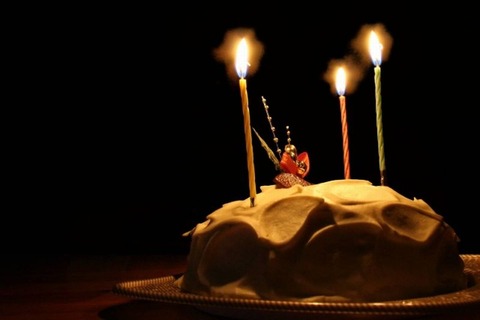 251225_みづからを溶かして燃ゆるキャンドルの