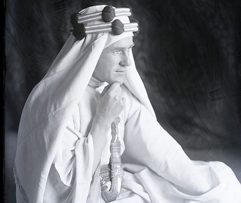 250519_このストールを巻くたびに遭うかなしみの