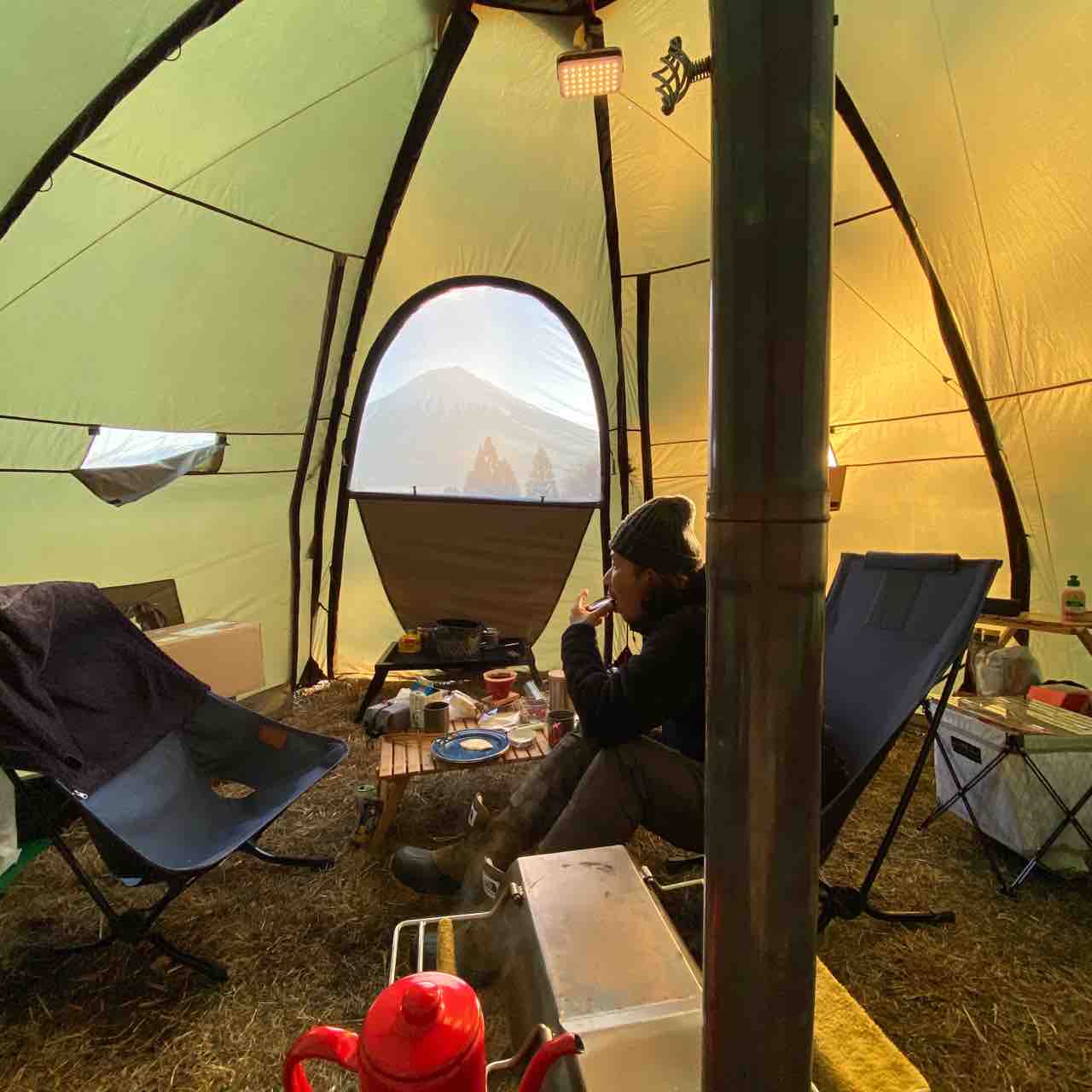 Gwぶらり連泊キャンプに向け購入した イカしたポータブル電源 が届いた サイがゆく オトナの外遊び 見た目重視で夫婦キャンプと山登り