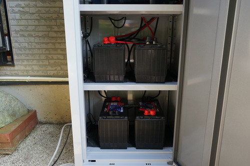 独立型ソーラーシステム設置 蓄電池
