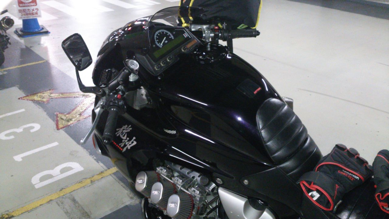 13年の初洗車 バイクと一緒に何処までも