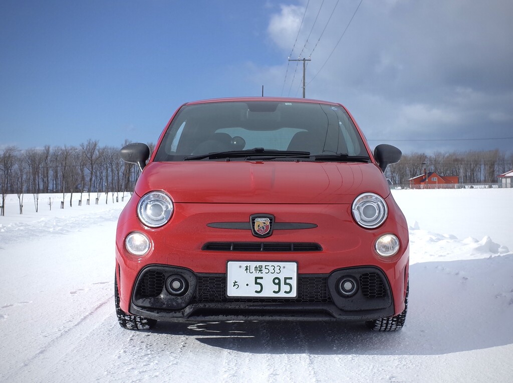 アバルト595を4500km乗ってみたインプレ : Ride