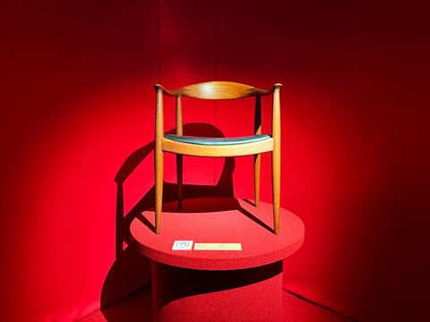 展覧会「ハンス・ウェグナー展 至高のクラフツマンシップ」03