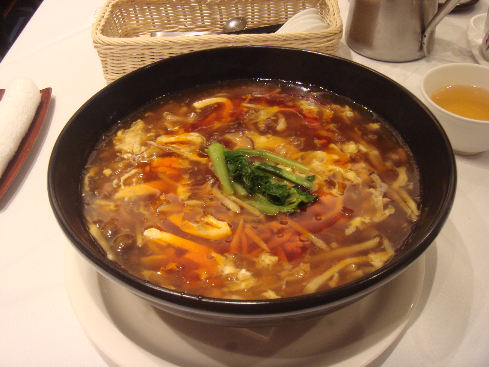 浜松町の 謝朋殿 で酸辣湯麺 サンラータンメン まいにちこうしんできるかな