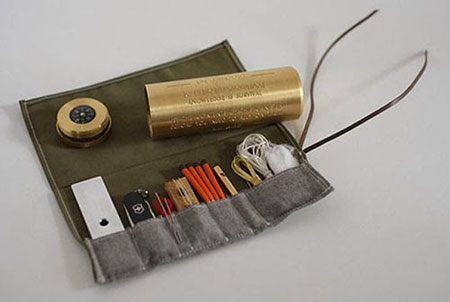 いざという時のサバイバルキットが世界最小のポータブルサイズ 穏やかな笑劇