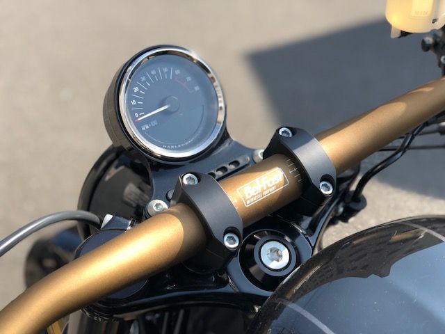 ハーレーメーターステーベルファスト製ブラックスポーツスター
