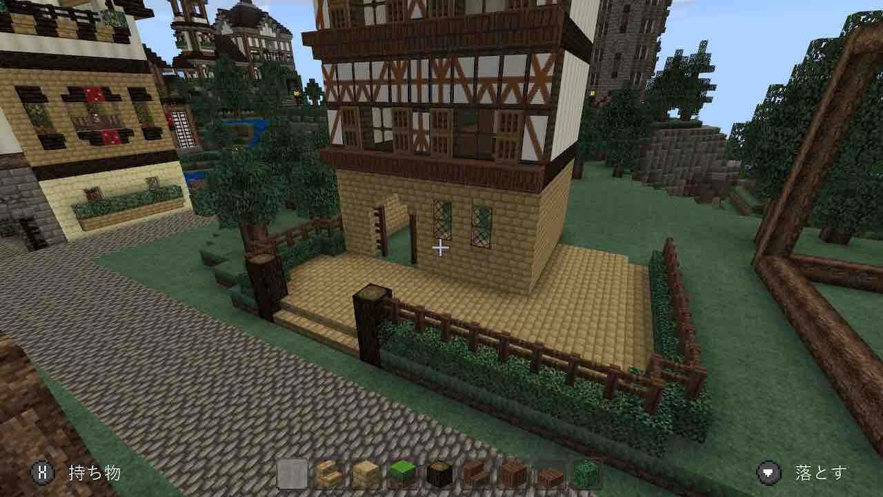 ハーフティンバー風のカフェ Riiiのマイクラ建築