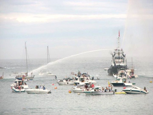 304781_2389990915729_1429546631_32743069_1165306262_n